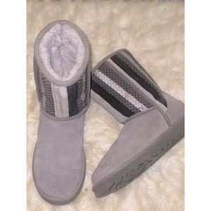Grey Uggs